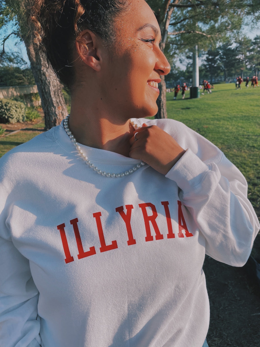 Illyria Crewneck